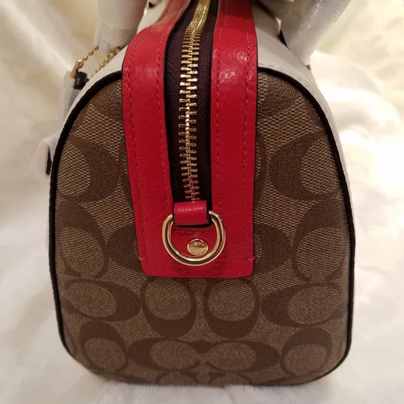 FAIR OFFERS RARE!! Coach Peanuts Snoopy Crossbody Bag - Picture 8 of 14